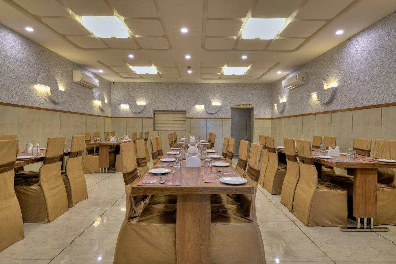 Hotel Bhagyoday Ahmedabad Ngoại thất bức ảnh