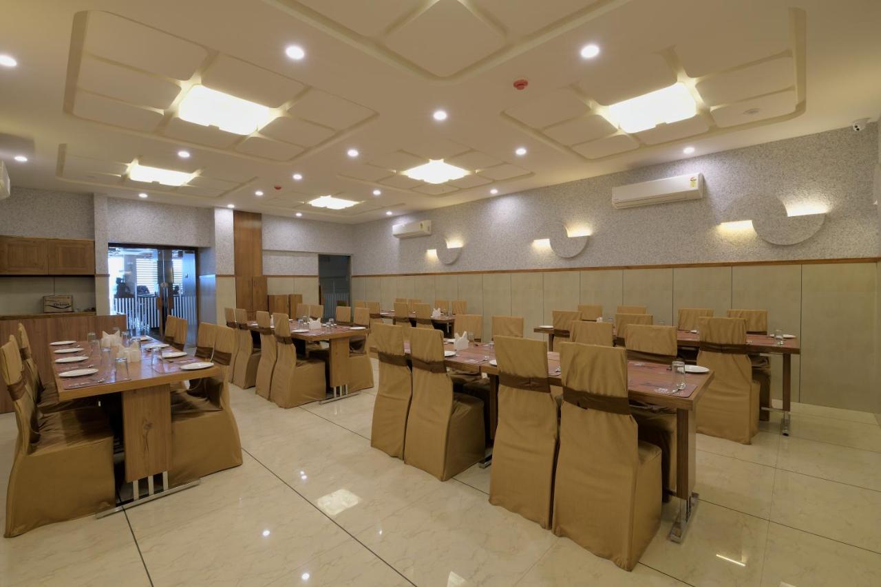 Hotel Bhagyoday Ahmedabad Ngoại thất bức ảnh