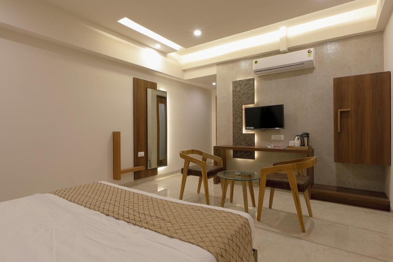 Hotel Bhagyoday Ahmedabad Ngoại thất bức ảnh